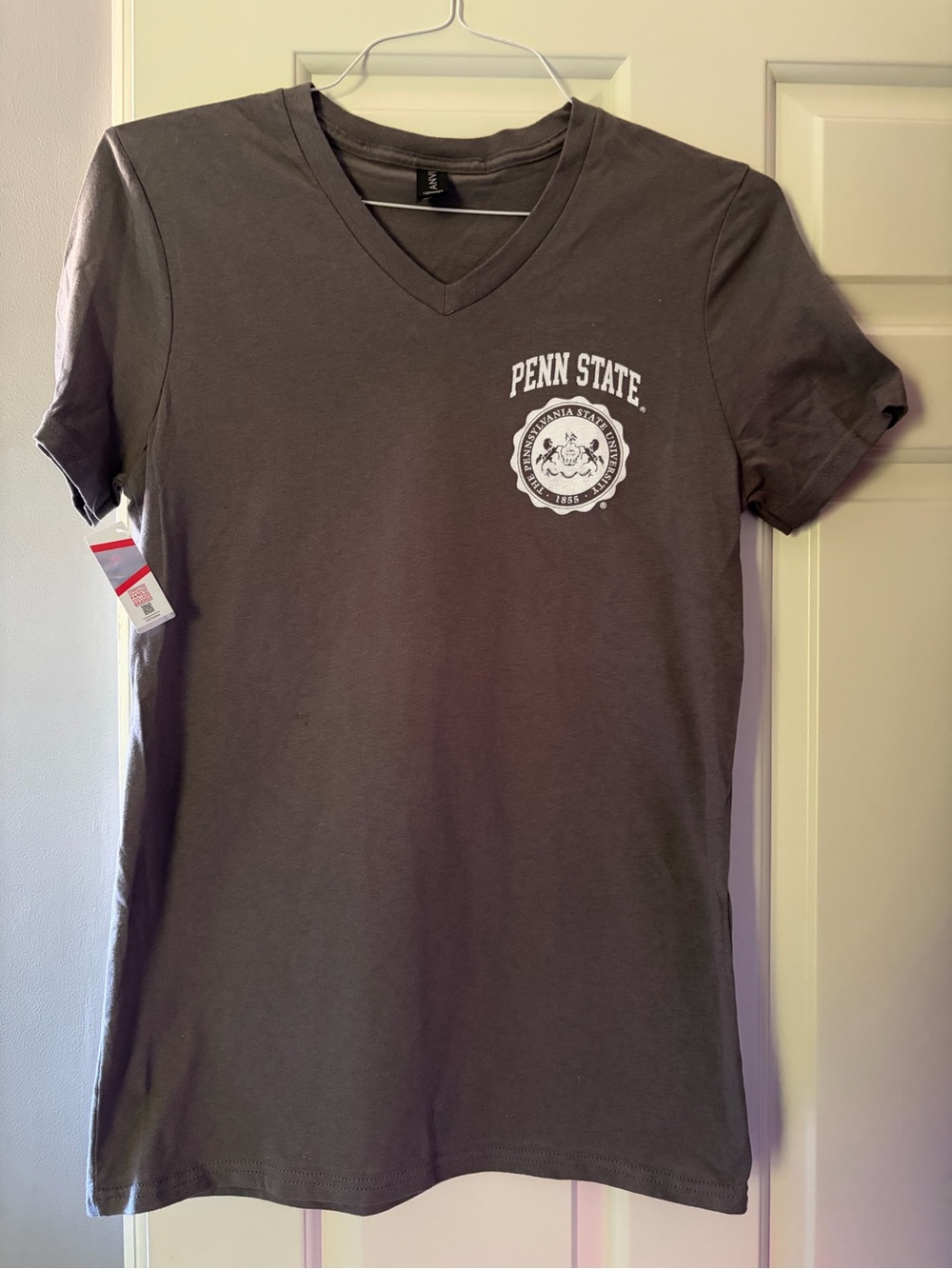 NWT Women’s Short-Sleeve Penn State V-Neck